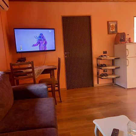 Apartment In טיראנה מראה חיצוני תמונה