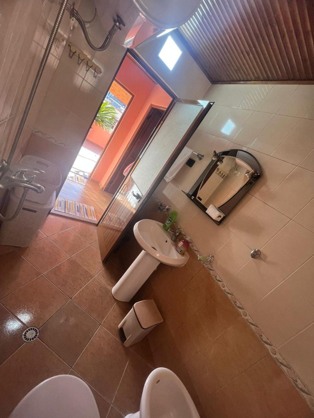 Apartment In טיראנה מראה חיצוני תמונה